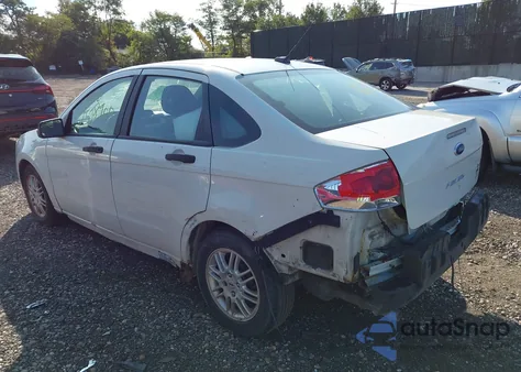 2010 Ford Focus Se z USA, uszkodzony, nr VIN 1FAHP3FN6AW119324